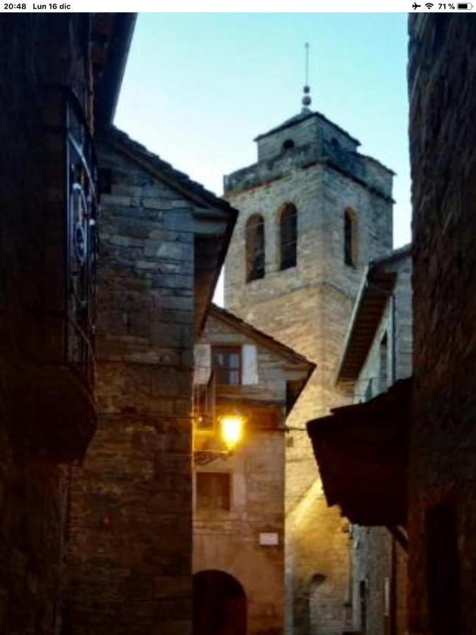 Vistas A La Montana En Un Pueblo Con Encanto. El Pueyo de Araguás Exteriér fotografie