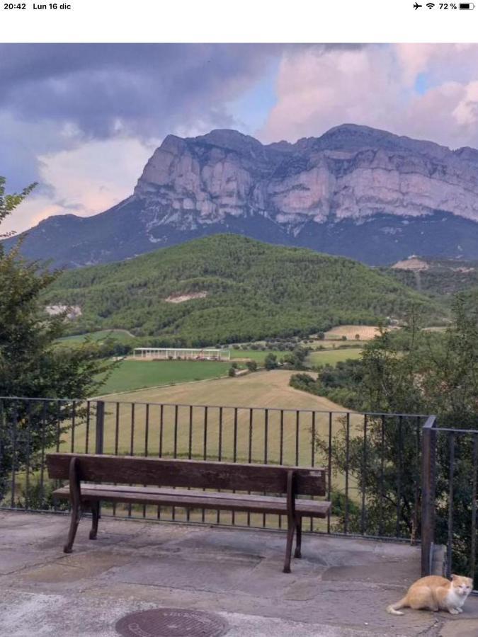 Vistas A La Montana En Un Pueblo Con Encanto. El Pueyo de Araguás Exteriér fotografie