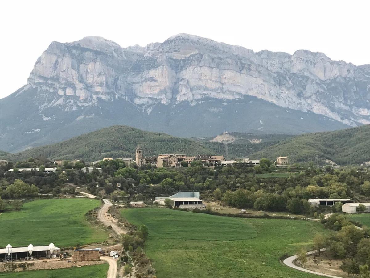 Vistas A La Montana En Un Pueblo Con Encanto. El Pueyo de Araguás Exteriér fotografie